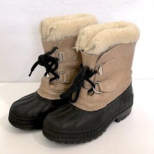 Sorel boots tan and Black size 13 children